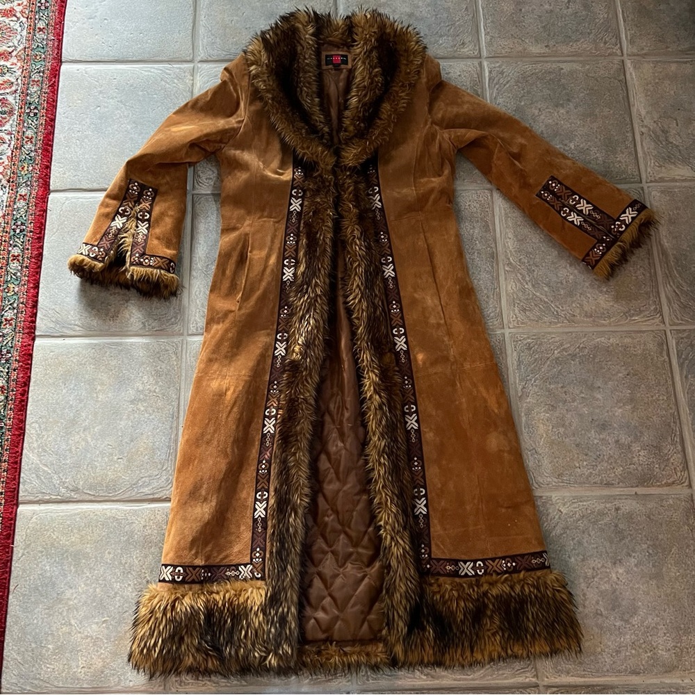 Vintage Suede Leather Overcoat - Picture 5 of 15